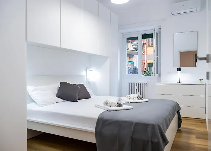 Moderno E Centrale, A 2 Min Dalla Metro B Apartamento